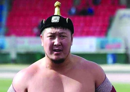 “Ном өвөртлөөд хониндоо явдаг байлаа”